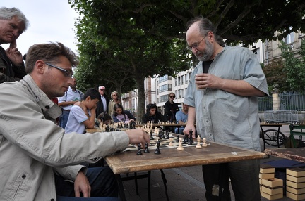 21 Chess Master playing everyone